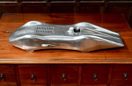 1938 Mercedes-Benz ‘Rekordwagen’ W125 Sculpture zum Verkauf (Bild 39 von 52)