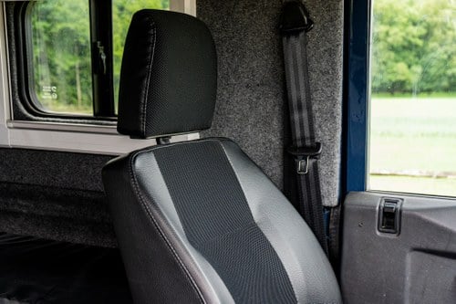 1991 Land Rover Defender 110 Camper Conversion For Sale (picture 27 of 85)