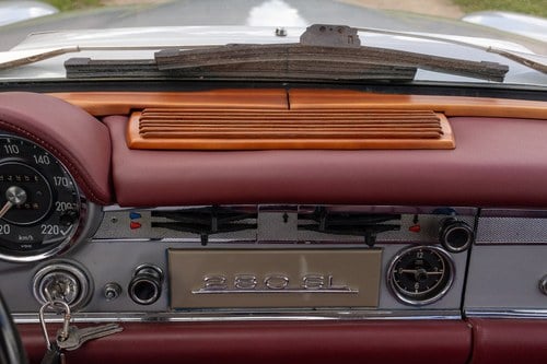 1968 Mercedes-Benz 250 SL Pagoda 'California Convertible' W113 zum Verkauf (Bild 31 von 158)