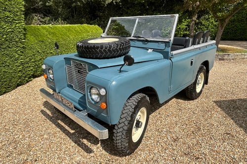 1969 Land Rover Series IIA 88” Te koop (foto 2 van 180)