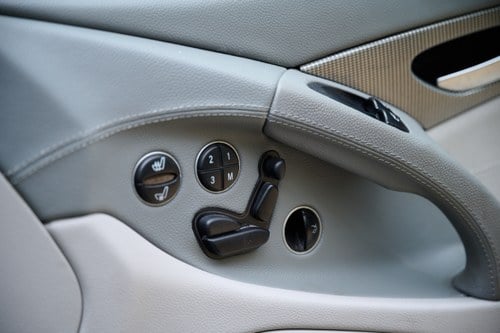 2002 Mercedes-Benz SL500 (R230) In vendita (immagine 50 di 198)