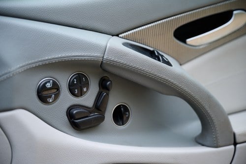 2002 Mercedes-Benz SL500 (R230) In vendita (immagine 51 di 198)