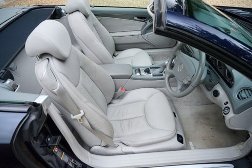 2002 Mercedes-Benz SL500 (R230) In vendita (immagine 59 di 198)