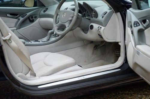 2002 Mercedes-Benz SL500 (R230) In vendita (immagine 68 di 198)