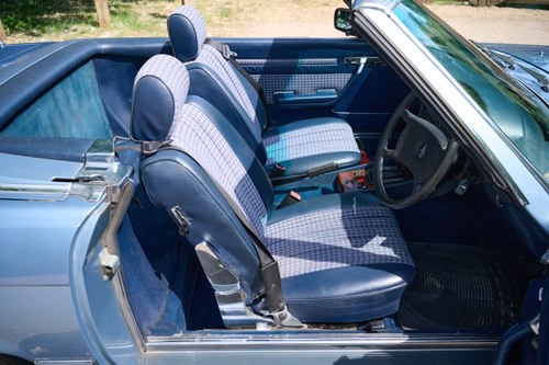 1985 Mercedes-Benz R107 380SL à vendre (picture 36 of 168)