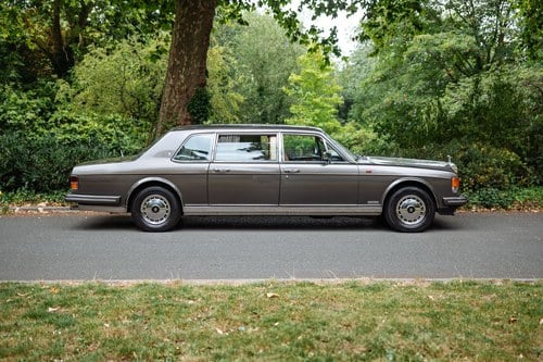 1990 Rolls-Royce Silver Spirit II Emperor Limousine In vendita (immagine 8 di 175)