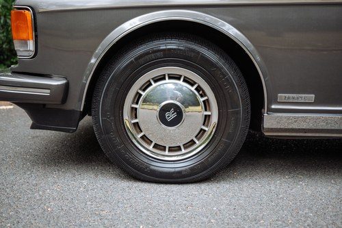 1990 Rolls-Royce Silver Spirit II Emperor Limousine In vendita (immagine 24 di 175)