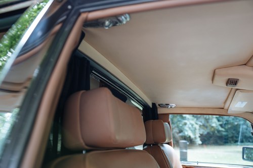 1990 Rolls-Royce Silver Spirit II Emperor Limousine In vendita (immagine 48 di 175)