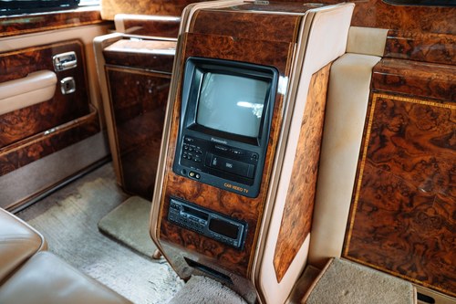 1990 Rolls-Royce Silver Spirit II Emperor Limousine In vendita (immagine 57 di 175)