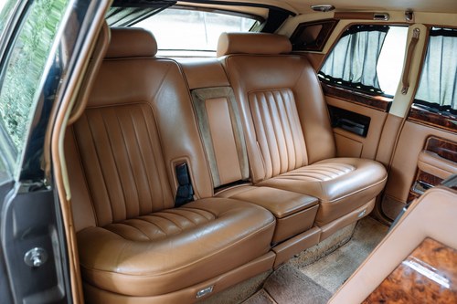 1990 Rolls-Royce Silver Spirit II Emperor Limousine In vendita (immagine 61 di 175)