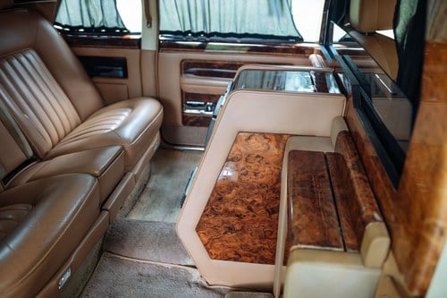 1990 Rolls-Royce Silver Spirit II Emperor Limousine In vendita (immagine 62 di 175)