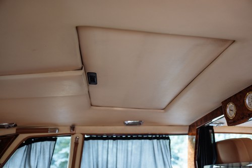 1990 Rolls-Royce Silver Spirit II Emperor Limousine In vendita (immagine 64 di 175)