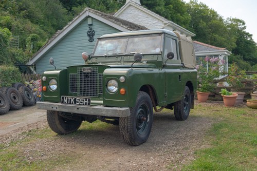 1970 Land Rover Series IIA 88" zum Verkauf (Bild 4 von 211)