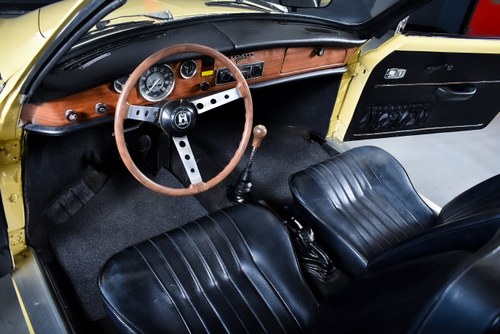 1971 Volkswagen Karmann Ghia Convertible For Sale (picture 36 of 86)