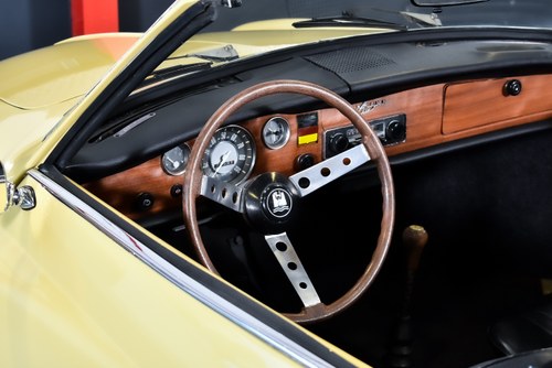 1971 Volkswagen Karmann Ghia Convertible For Sale (picture 74 of 86)
