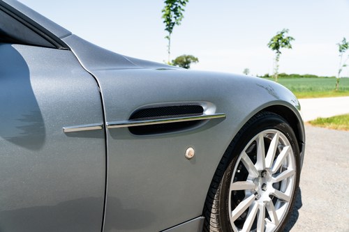 2005 Aston Martin Vanquish S zum Verkauf (Bild 48 von 76)