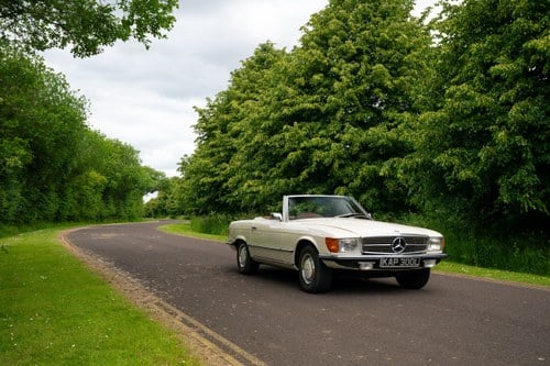 1973 Mercedes-Benz 350 SL (R107) In vendita (immagine 16 di 184)