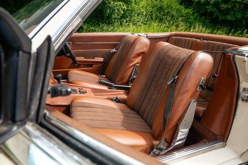 1973 Mercedes-Benz 350 SL (R107) In vendita (immagine 40 di 184)