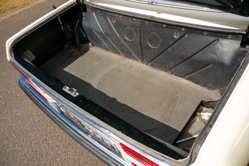 1973 Mercedes-Benz 350 SL (R107) In vendita (immagine 58 di 184)