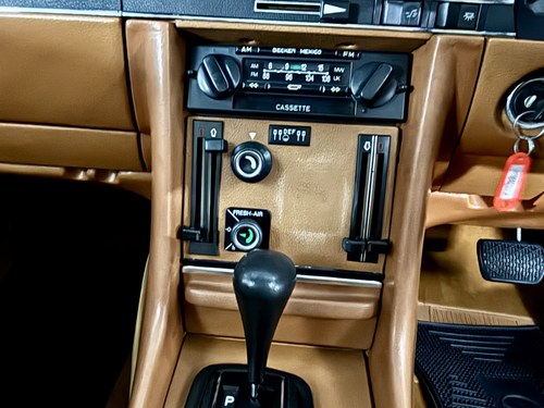 1977 Mercedes-Benz C107 450SLC till salu (bild 38 av 150)