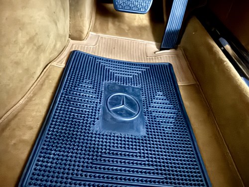 1977 Mercedes-Benz C107 450SLC till salu (bild 49 av 150)