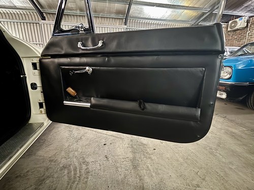 1966 Reliant Scimitar GT SE4 3L Coupe For Sale (picture 30 of 125)