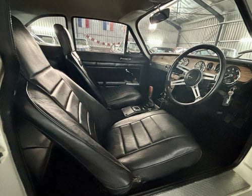 1966 Reliant Scimitar GT SE4 3L Coupe For Sale (picture 26 of 125)