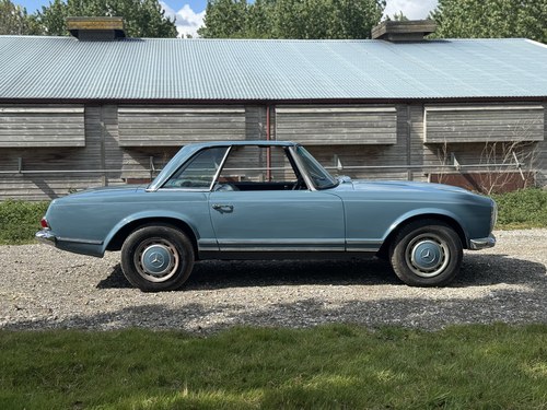 1967 Mercedes W113 250SL For Sale (picture 8 of 119)