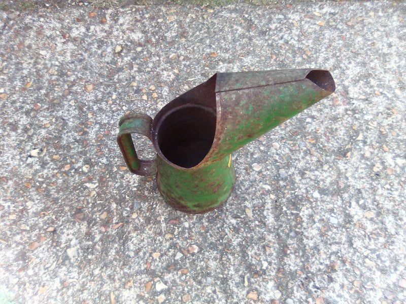 Early Halfords oil pourer 1970s