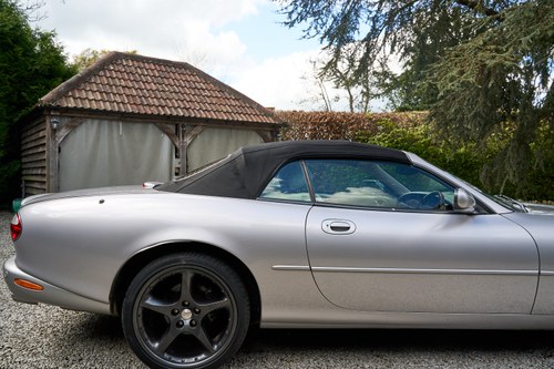 2002 Jaguar XKR 4.0 Supercharged Convertible (X100) à vendre (picture 26 of 185)