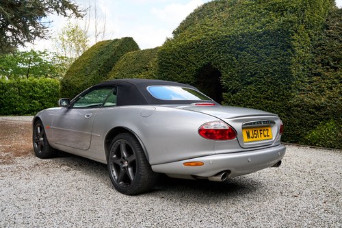 2002 Jaguar XKR 4.0 Supercharged Convertible (X100) à vendre (picture 31 of 185)