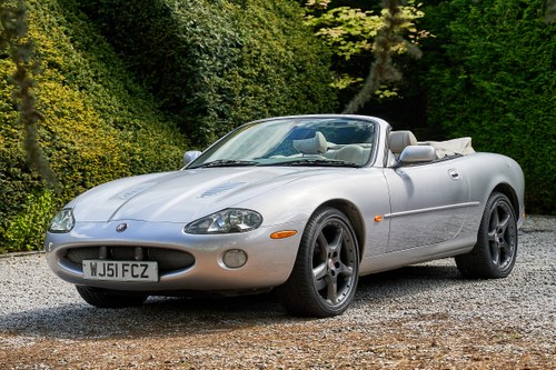 2002 Jaguar XKR 4.0 Supercharged Convertible (X100) à vendre (picture 4 of 185)