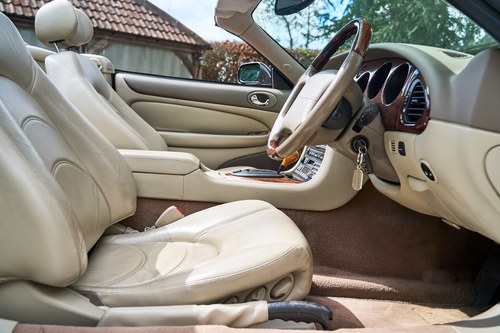 2002 Jaguar XKR 4.0 Supercharged Convertible (X100) à vendre (picture 86 of 185)