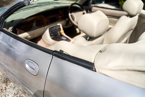 2002 Jaguar XKR 4.0 Supercharged Convertible (X100) à vendre (picture 132 of 185)