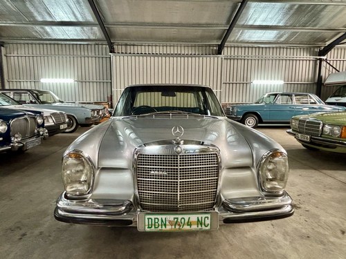 1971 Mercedes-Benz W108 280S For Sale (picture 3 of 185)