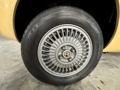 1975 Alfa Romeo Alfetta GT 1800 zum Verkauf (Bild 26 von 153)