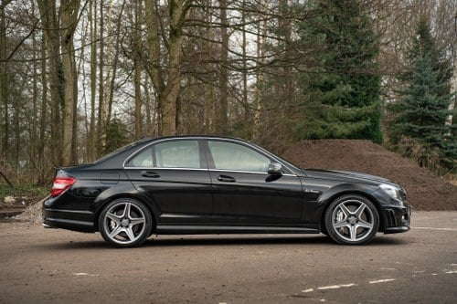 2010 Mercedes-Benz C63 AMG In vendita (immagine 8 di 141)