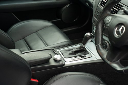 2010 Mercedes-Benz C63 AMG In vendita (immagine 28 di 141)