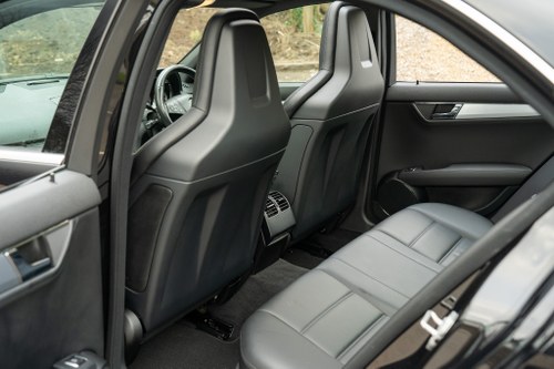 2010 Mercedes-Benz C63 AMG In vendita (immagine 58 di 141)