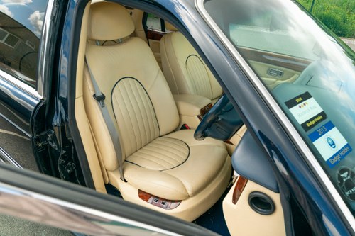 2001 Bentley Arnage En venta (imagen 42 de 186)