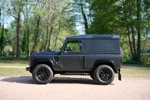 2013 Land Rover Defender 90 Chelsea Truck Company Wide Body with Kahn Upgrades In vendita (immagine 5 di 157)