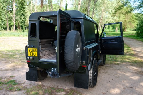 2013 Land Rover Defender 90 Chelsea Truck Company Wide Body with Kahn Upgrades In vendita (immagine 68 di 157)