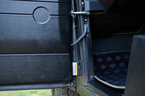 2013 Land Rover Defender 90 Chelsea Truck Company Wide Body with Kahn Upgrades In vendita (immagine 45 di 157)