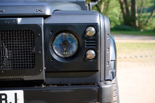 2013 Land Rover Defender 90 Chelsea Truck Company Wide Body with Kahn Upgrades In vendita (immagine 93 di 157)