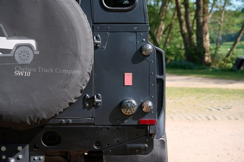 2013 Land Rover Defender 90 Chelsea Truck Company Wide Body with Kahn Upgrades In vendita (immagine 101 di 157)