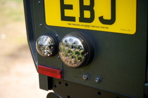 2013 Land Rover Defender 90 Chelsea Truck Company Wide Body with Kahn Upgrades In vendita (immagine 116 di 157)