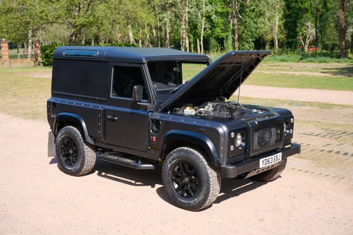 2013 Land Rover Defender 90 Chelsea Truck Company Wide Body with Kahn Upgrades In vendita (immagine 120 di 157)