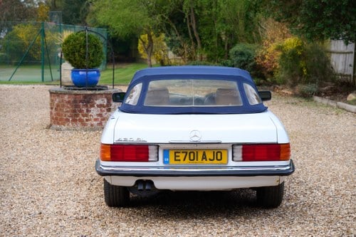 1988 Mercedes-Benz 420 SL R107 zum Verkauf (Bild 30 von 145)