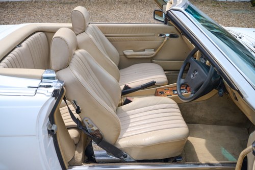 1988 Mercedes-Benz 420 SL R107 zum Verkauf (Bild 39 von 145)