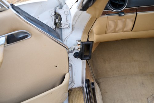 1988 Mercedes-Benz 420 SL R107 zum Verkauf (Bild 48 von 145)